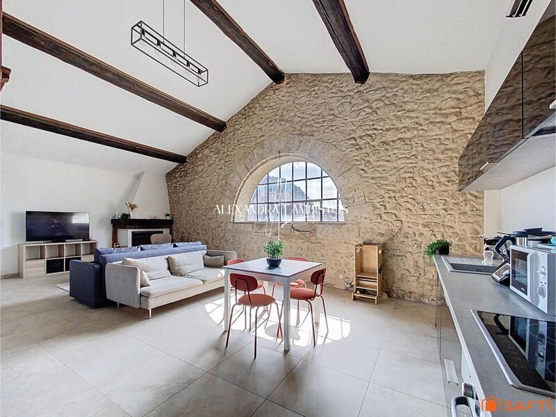 Appartement - 94 m² - 4 pièces