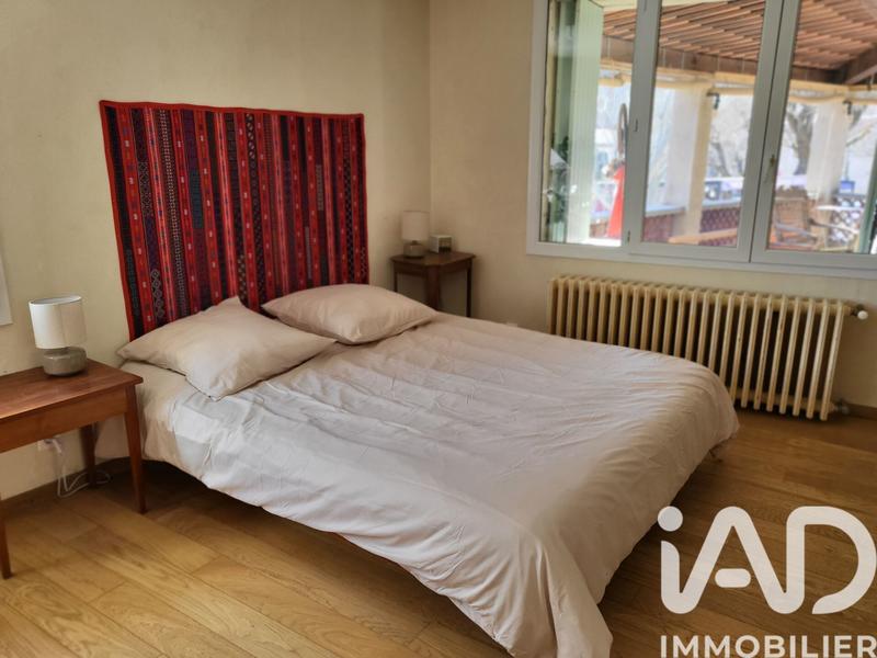 Appartement - 160 m² - 4 pièces