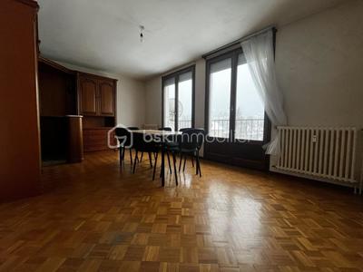 Appartement - 74 m² - 4 pièces