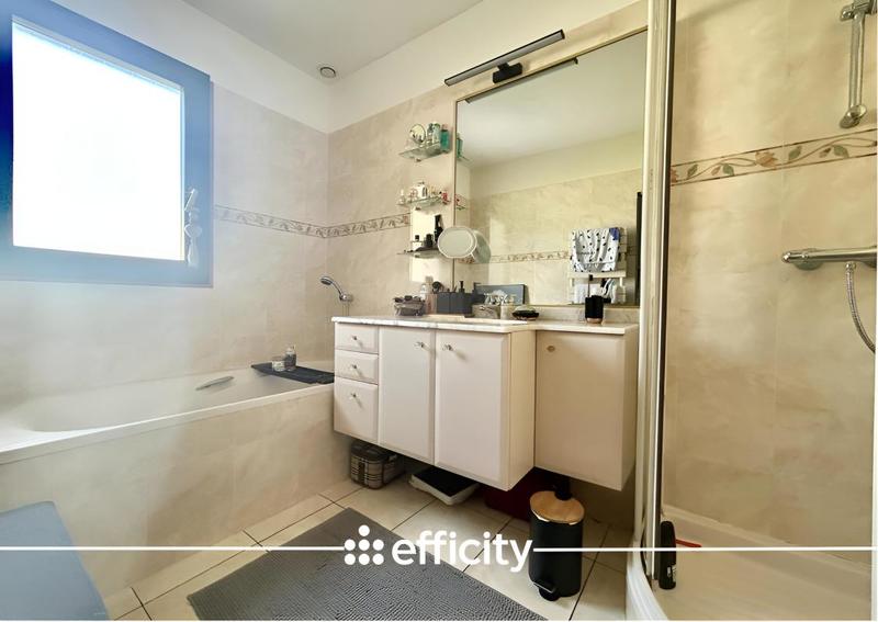 Maison - 130 m² - 4 pièces