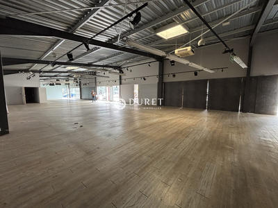 Local commercial - 415 m²