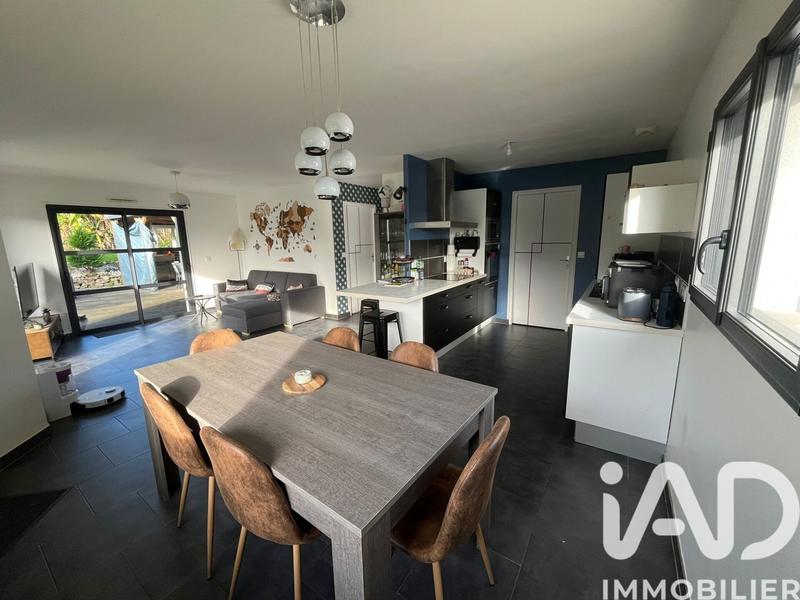Maison - 103 m² - 4 pièces