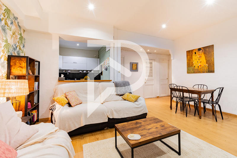 Appartement - 64 m² - 4 pièces