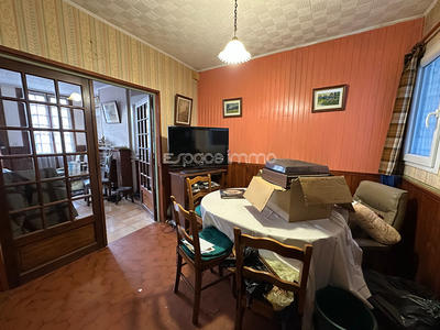 Maison - 240 m² - 12 pièces