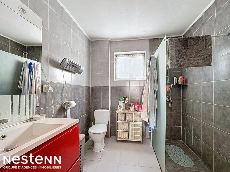 Maison - 178 m² - 8 pièces