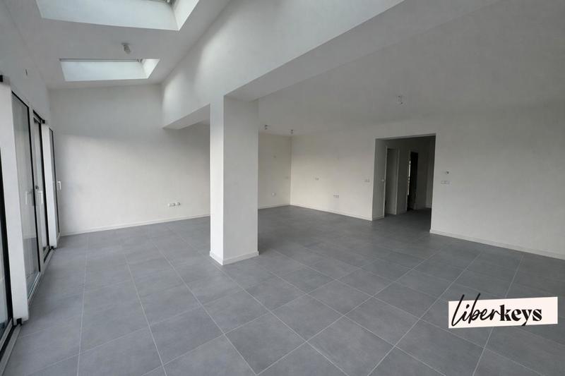 Maison - 115 m² - 5 pièces