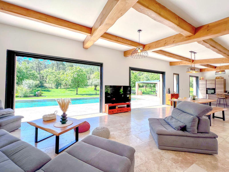 Maison contemporaine - 290 m² - 8 pièces