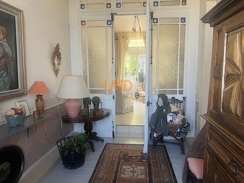 Maison - 200 m² - 6 pièces