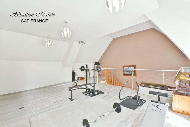 Maison - 161 m² - 6 pièces
