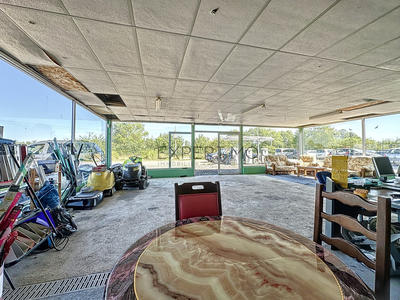 Local d'activités - 300 m²