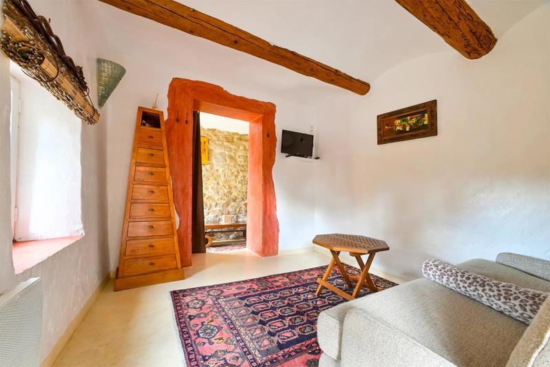 Mas - 339 m² - 12 pièces