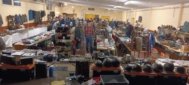 Bourse aux antiquités militaires