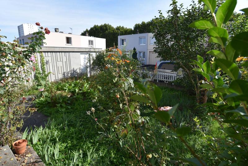 Maison jumelée - 105 m² - 5 pièces