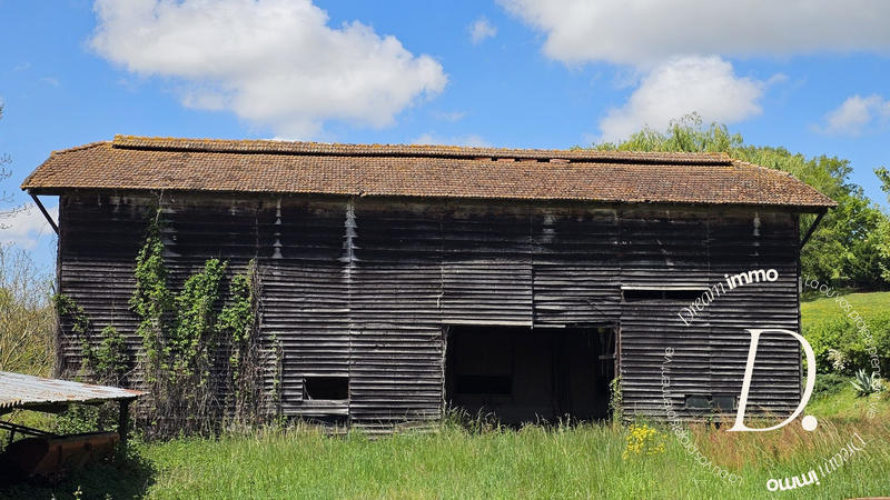 Maison - 280 m² - 11 pièces