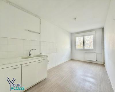 Appartement - 83 m² - 4 pièces