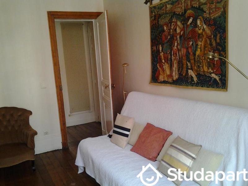 Chambre - 12 m² - 1 pièce