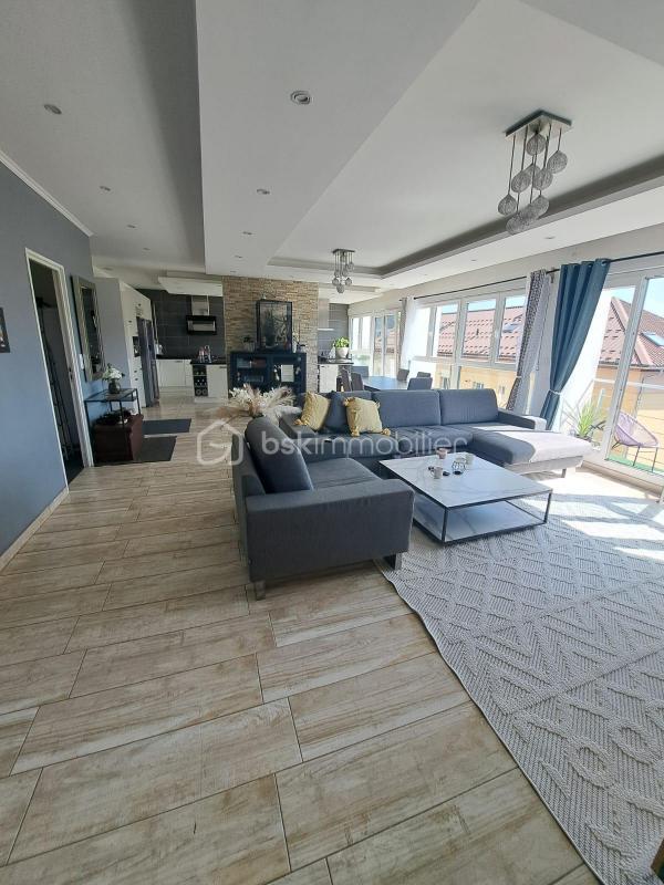 Loft - 188 m² - 6 pièces