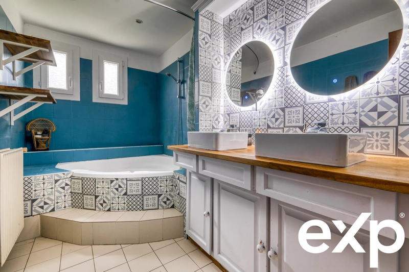 Maison - 148 m² - 7 pièces