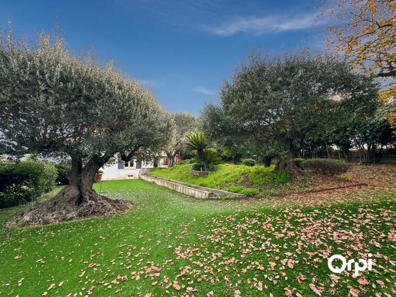 Villa - 180 m² - 4 pièces