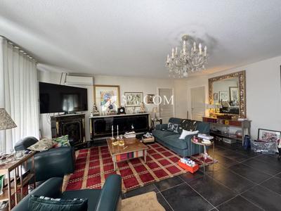 Appartement - 100 m² - 4 pièces