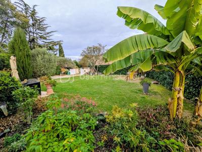 Maison - 120 m² - 8 pièces