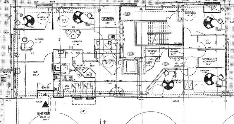 Local commercial - 267 m²