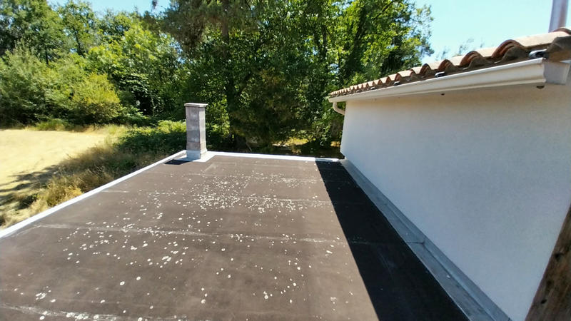 Propriété - 88 m² - 9 pièces