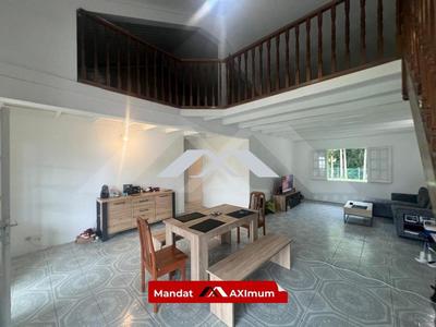 Maison - 90 m² - 6 pièces