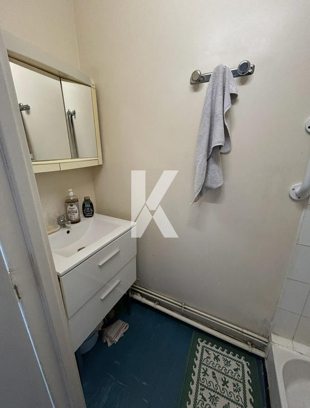 Appartement - 93 m² - 5 pièces