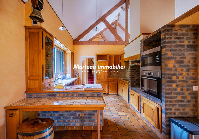 Maison - 202 m² - 7 pièces