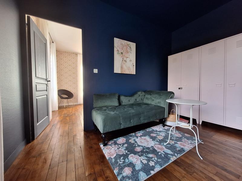 Maison - 408 m² - 11 pièces