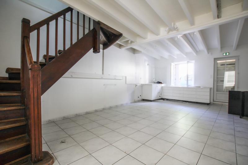 Immeuble - 254 m² - 9 pièces