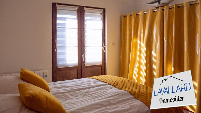 Maison traditionnelle - 85 m² - 5 pièces