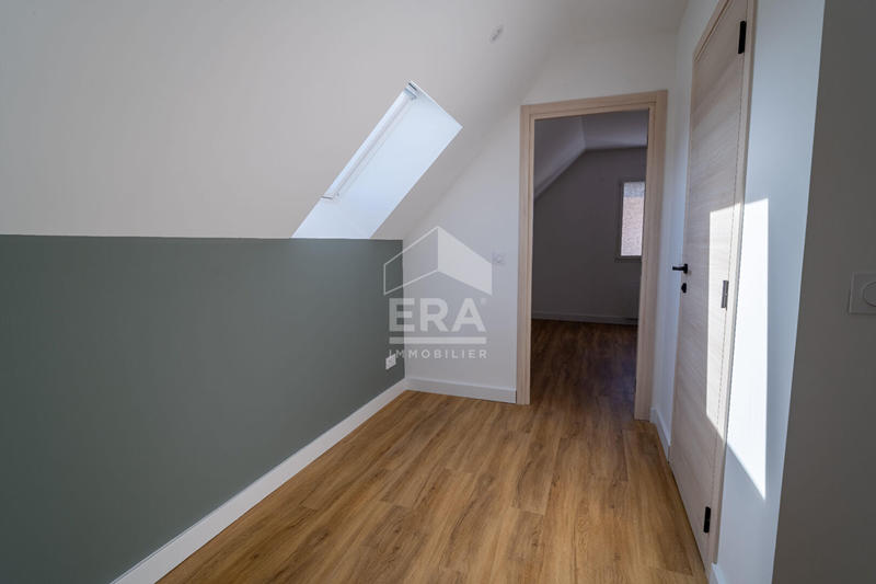 Maison - 98 m² - 4 pièces