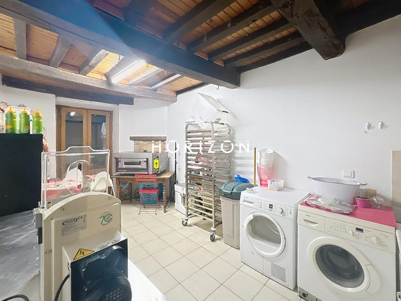 Local commercial - 170 m² - 3 pièces