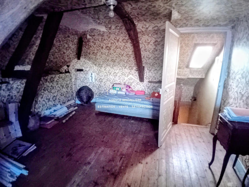 Maison ancienne - 215 m² - 8 pièces