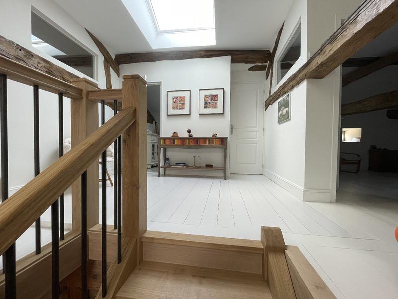 Maison - 390 m² - 11 pièces