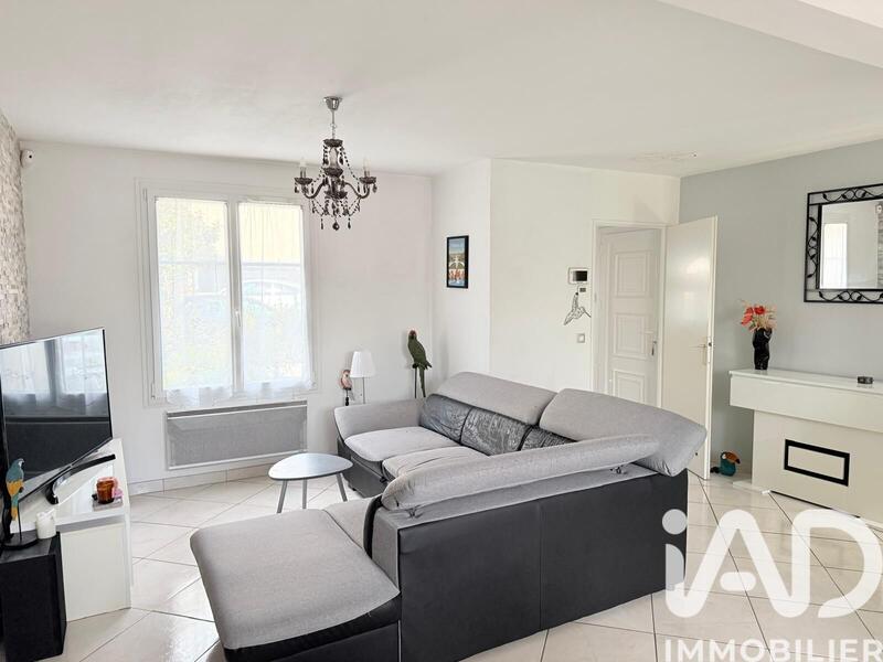 Maison - 77 m² - 5 pièces