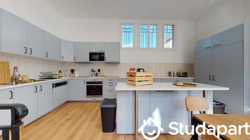 Chambre - 9 m² - 1 pièce