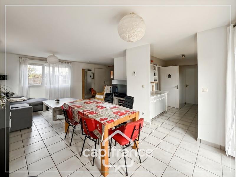 Maison - 98 m² - 5 pièces