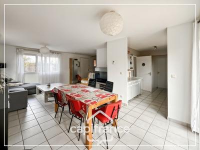 Maison - 98 m² - 5 pièces