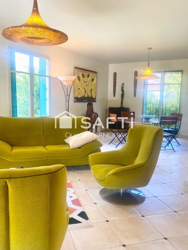 Maison de ville - 211 m² - 5 pièces