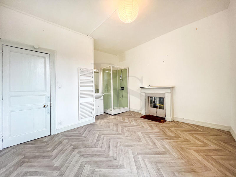 Maison - 161 m² - 7 pièces