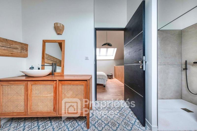 Maison - 269 m² - 11 pièces