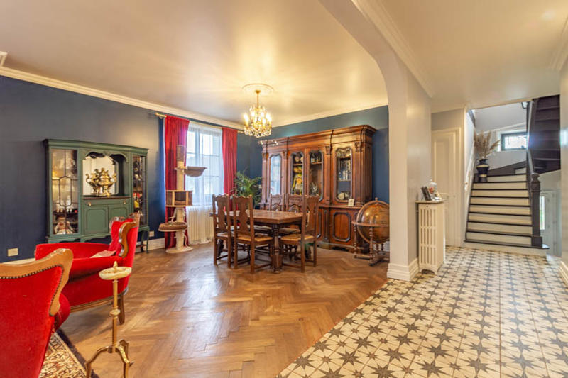 Maison - 169 m² - 5 pièces