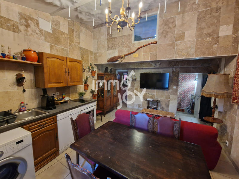 Immeuble - 170 m² - 8 pièces