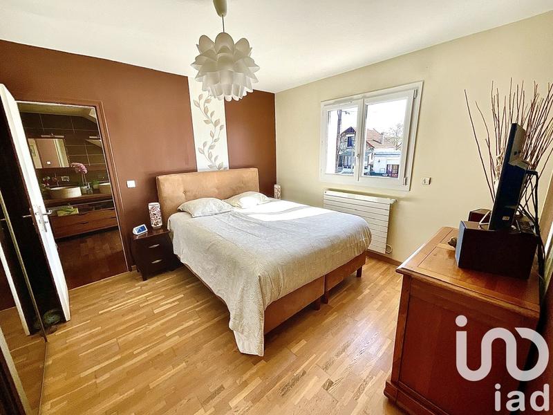 Maison - 166 m² - 7 pièces