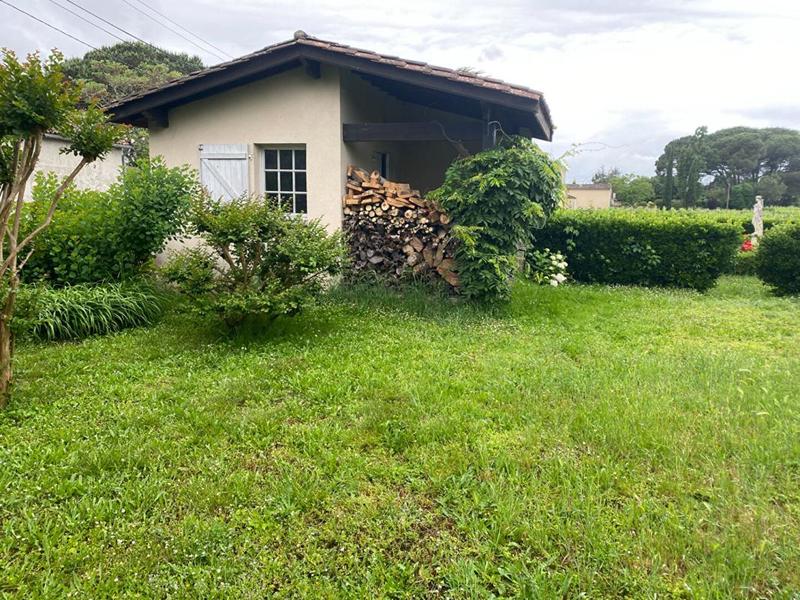 Maison - 250 m² - 7 pièces