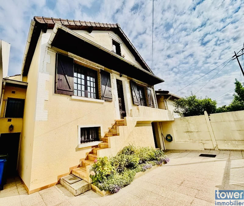 Maison - 163 m² - 7 pièces