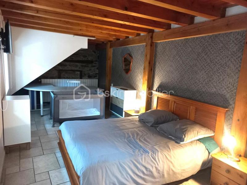 Loft - 230 m² - 9 pièces